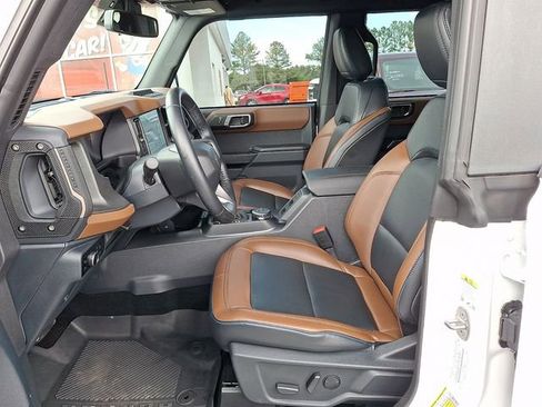 Used 2024 Ford Bronco Outer Banks w/ Sasquatch Package AWD/4WD image 10