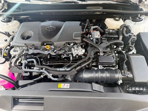 Used 2026 Toyota Camry SE FWD image 35