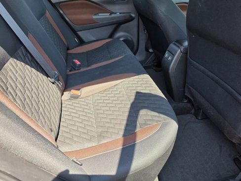 Used 2023 Nissan Kicks SR image 14