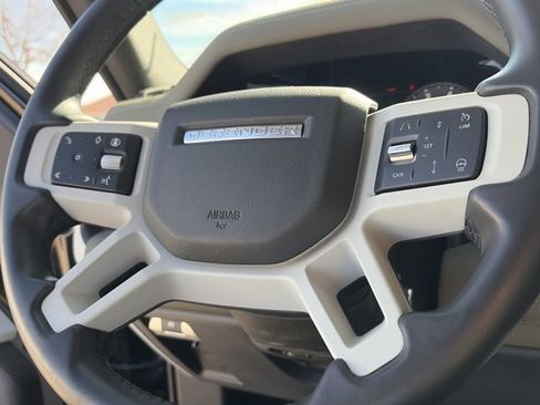 Used 2024 Land Rover Defender 90 S image 13