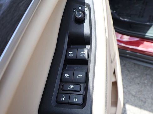 Used 2022 Jeep Grand Cherokee L Limited AWD/4WD image 44