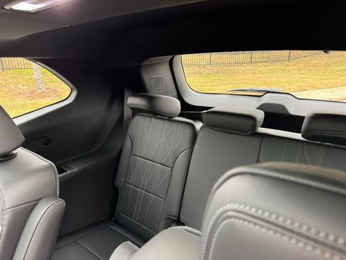 New 2026 Buick Enclave Avenir w/ Super Cruise Package image 24