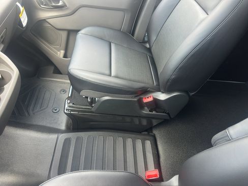 New 2025 Ford Transit 250 148 Medium Roof w/ Load Area Protection Package image 34