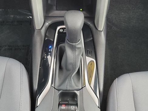 Certified 2024 Toyota Corolla Cross AWD Hybrid image 18