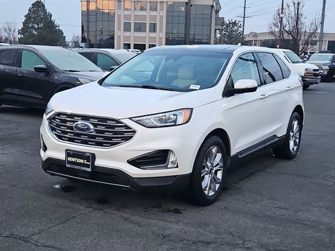 Used 2019 Ford Edge Titanium w/ Cold Weather Package image 10