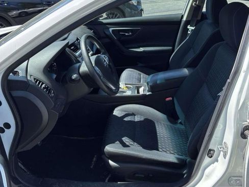 Used 2016 Nissan Altima 2.5 S w/ Power Driver Seat Package FWD image 3