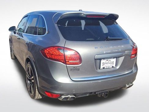 Used 2014 Porsche Cayenne Turbo image 6