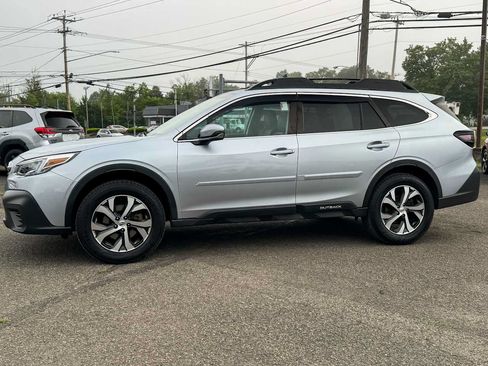 Used 2022 Subaru Outback Limited AWD/4WD image 6