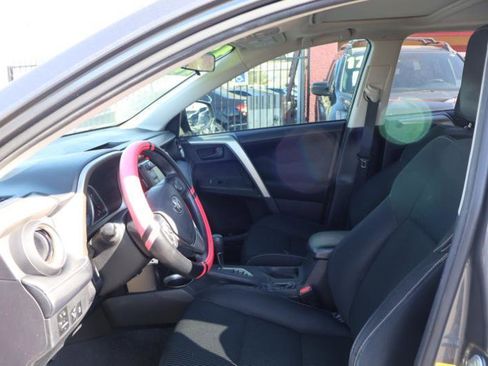 Used 2013 Toyota RAV4 XLE w/ Preferred Accessory Pkg FWD image 16