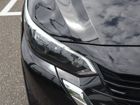 Certified 2025 Nissan Sentra SV FWD image 10