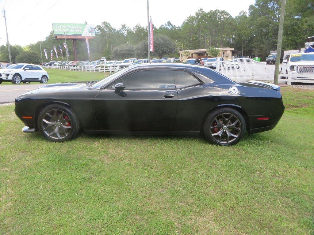 Used 2019 Dodge Challenger GT RWD image 1
