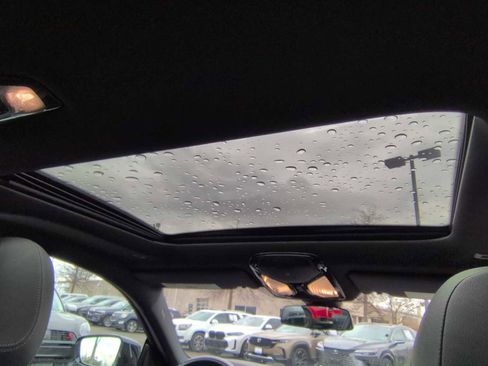 Used 2022 BMW 230i Coupe w/ Premium Package image 22