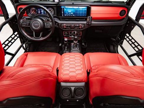 Used 2024 Jeep Wrangler Unlimited Rubicon 392 AWD/4WD image 2