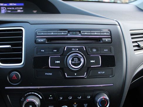 Used 2014 Honda Civic LX image 10