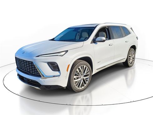 New 2026 Buick Enclave Avenir w/ Super Cruise Package image 3