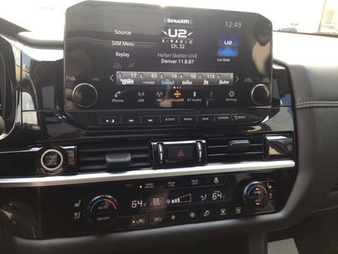 Used 2024 Nissan Pathfinder Platinum image 13