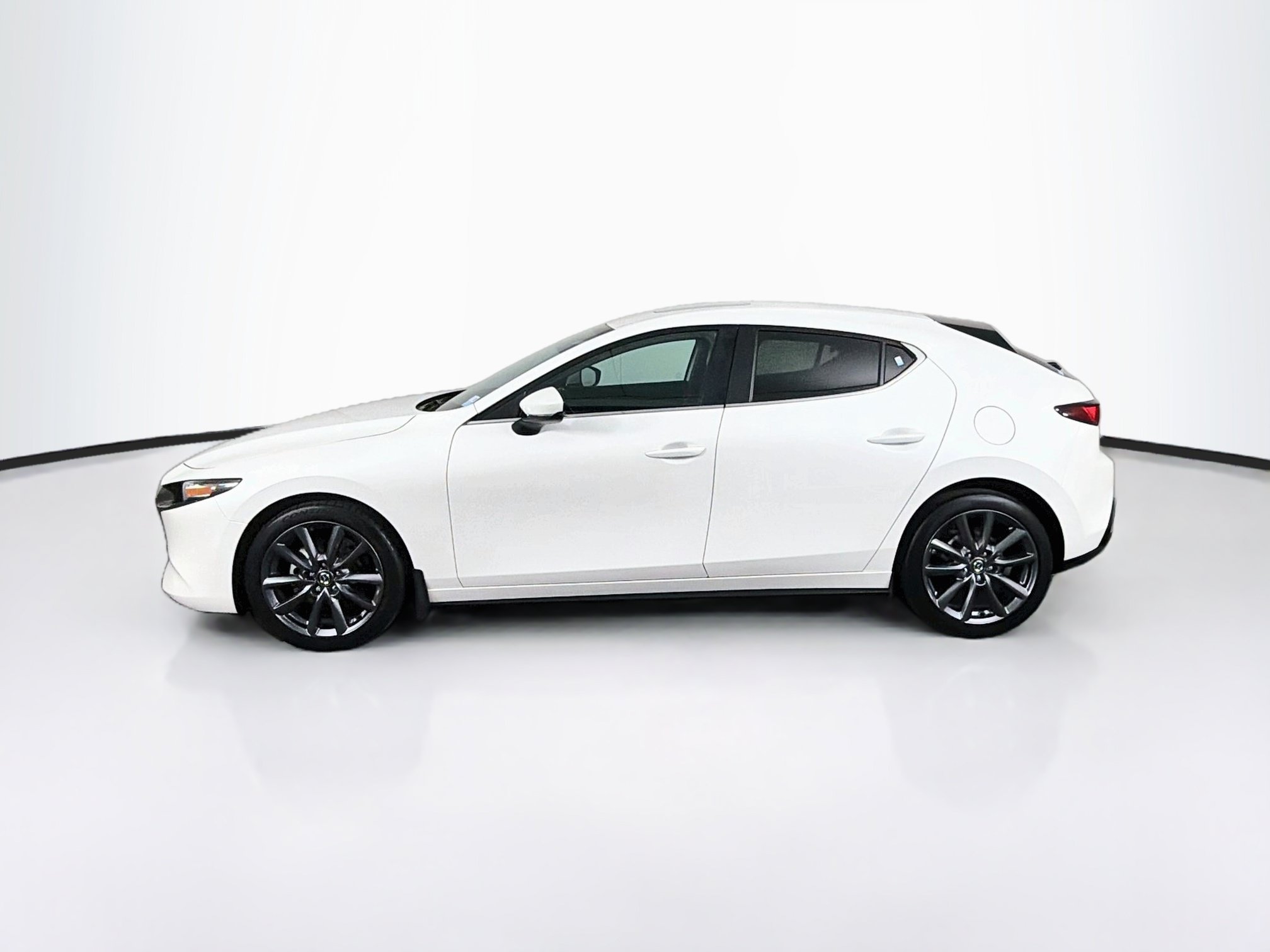 Used 2024 MAZDA MAZDA3 s FWD image 4