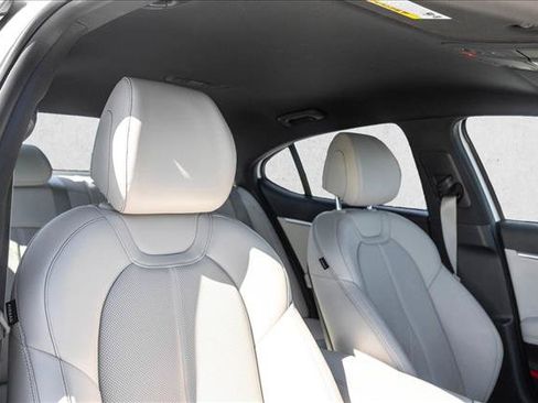 Used 2024 Genesis G70 2.5T AWD/4WD image 26