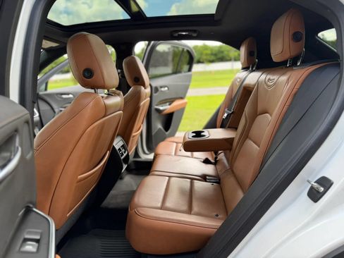Used 2019 Cadillac XT4 Sport FWD image 13