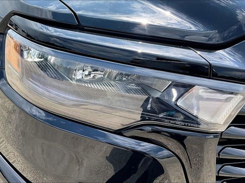New 2026 RAM 1500 Laramie w/ Night Edition AWD/4WD image 16
