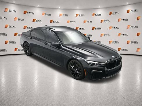 Used 2022 BMW 740i w/ M Sport Package RWD image 68