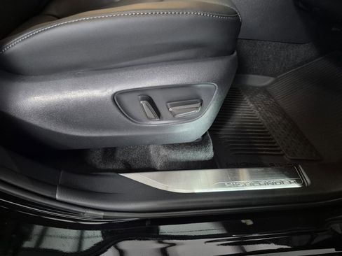 New 2026 Toyota Highlander Limited image 43