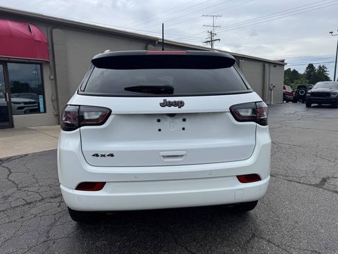 Used 2023 Jeep Compass High Altitude AWD/4WD image 4