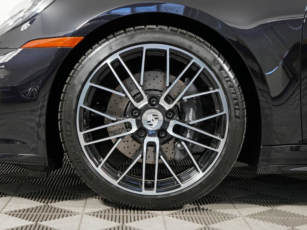 Used 2026 Porsche 911 Carrera RWD image 14