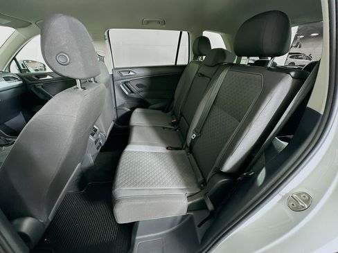 Used 2021 Volkswagen Tiguan S image 26