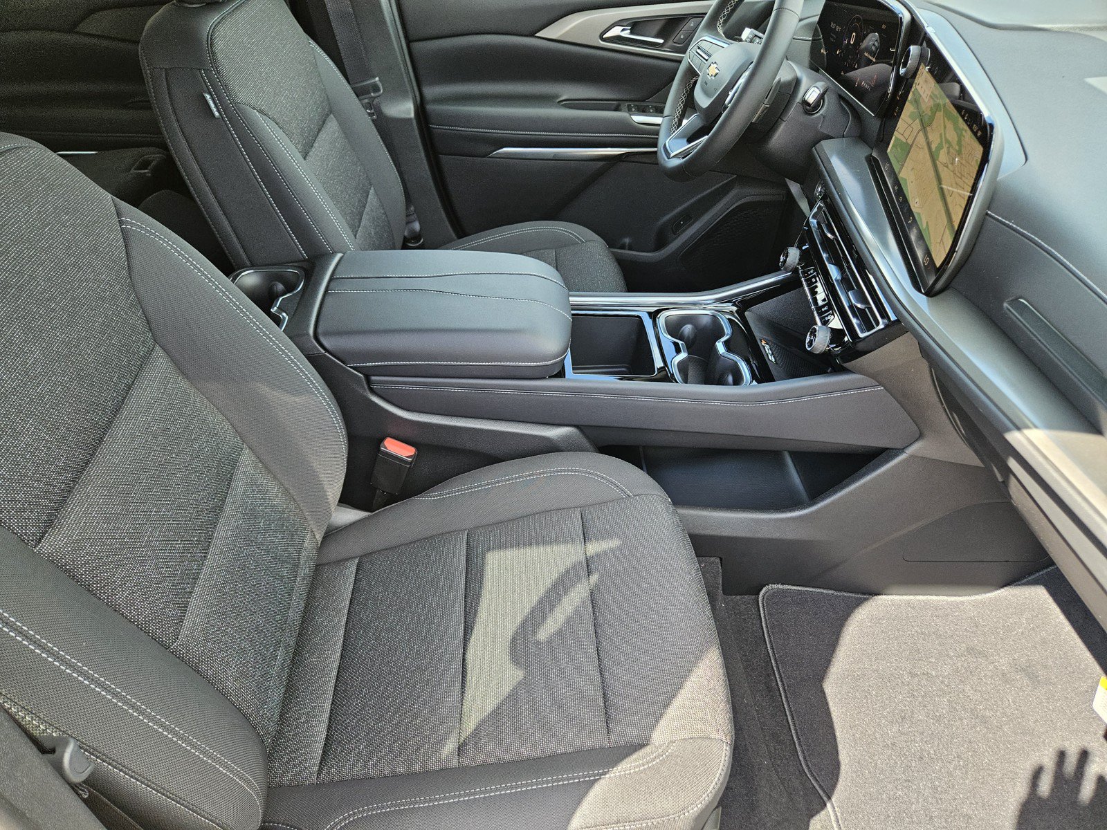 New 2027 Chevrolet Traverse LT w/ Driver Confidence Package FWD image 10