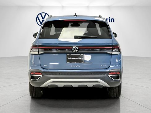 New 2026 Volkswagen Taos SE image 4