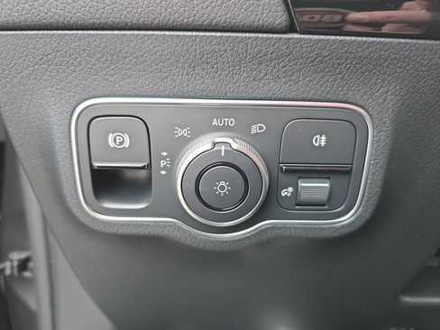 New 2026 Mercedes-Benz GLA 35 AMG 4MATIC image 25