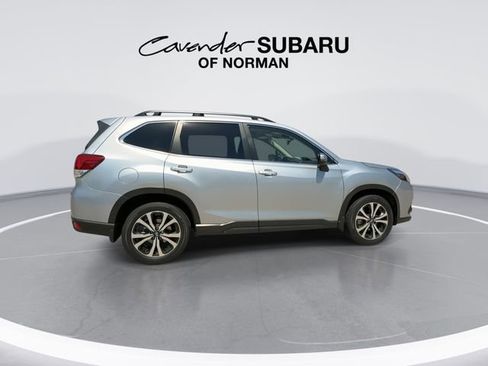 Used 2022 Subaru Forester Limited AWD/4WD image 9