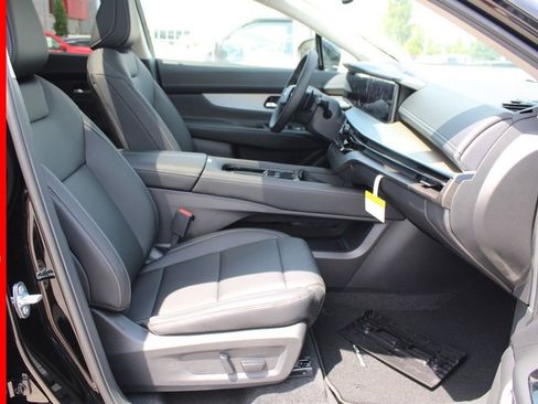 New 2025 Nissan Murano SL image 14