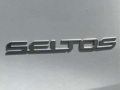 Used 2024 Kia Seltos S AWD/4WD image 29
