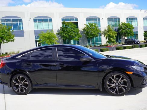 Used 2020 Honda Civic Sport image 6