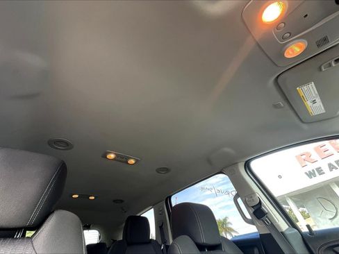 Used 2016 Chevrolet Traverse LT FWD image 22