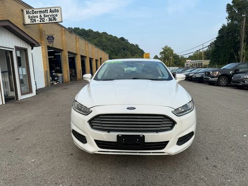 Used 2016 Ford Fusion SE FWD image 5