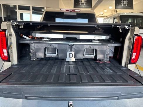 Used 2023 GMC Sierra 1500 AT4 w/ AT4 Premium Package AWD/4WD image 30