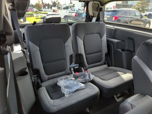 New 2025 Ford Bronco Base image 15