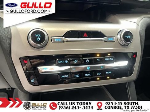 Certified 2023 Ford Explorer XLT w/ Equipment Group 202A RWD image 28