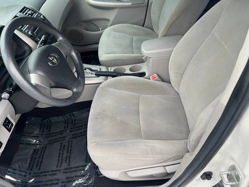 Used 2011 Toyota Corolla LE FWD image 18