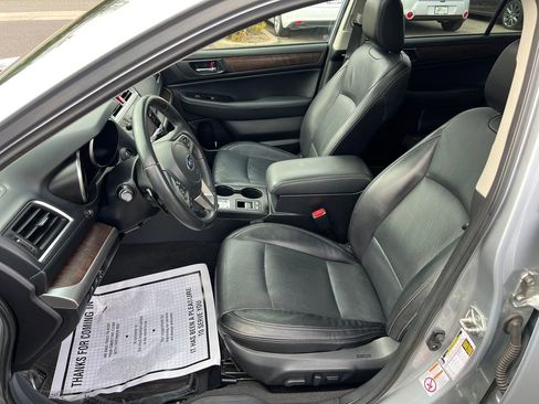 Used 2017 Subaru Outback 2.5i Limited image 13