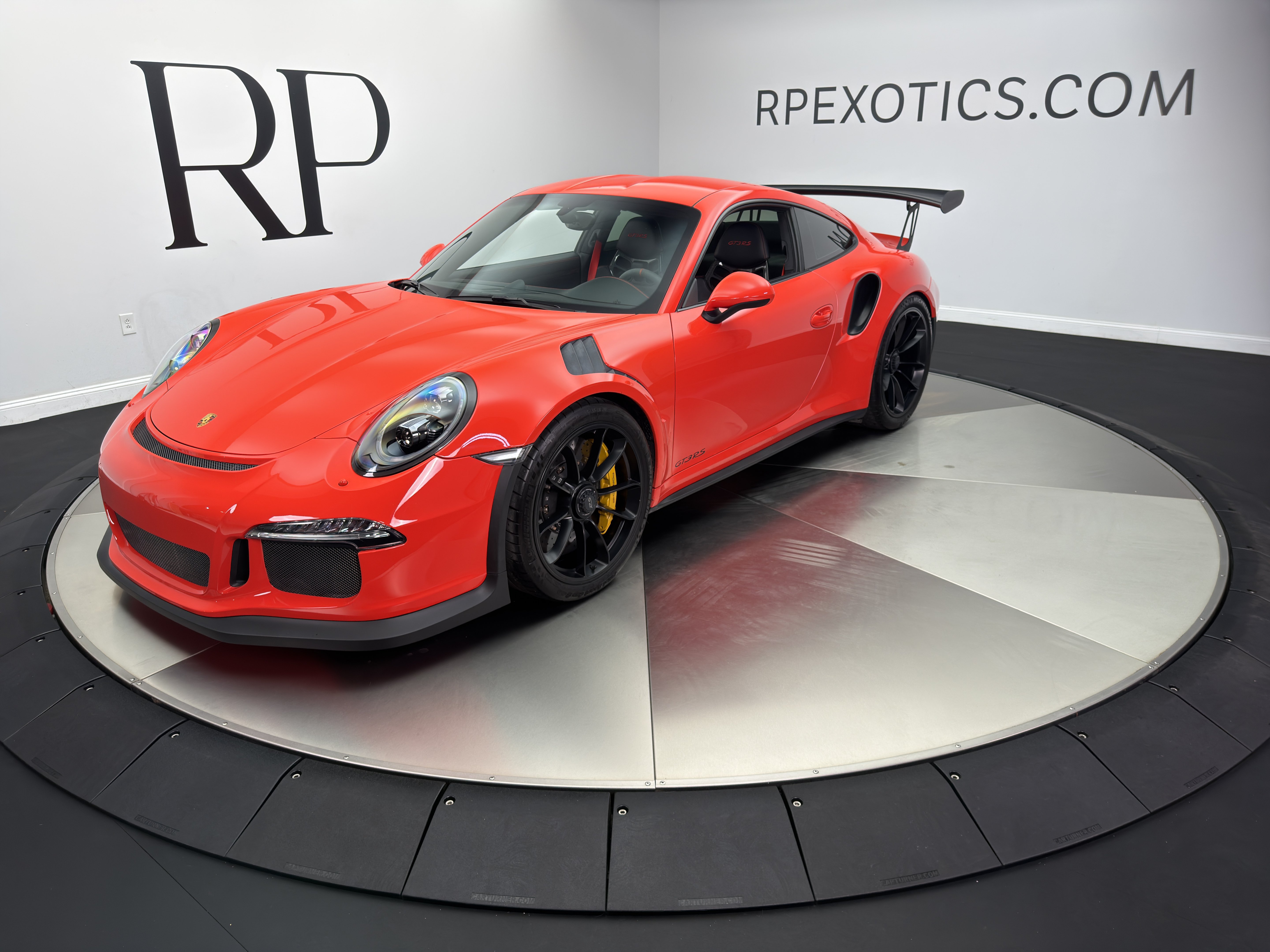 Used 2016 Porsche 911 GT3 RS RWD image 14
