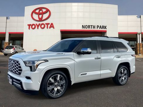 Certified 2025 Toyota Sequoia Capstone AWD/4WD image 1