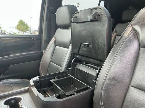 Used 2021 Chevrolet Tahoe LT w/ LT Signature Package AWD/4WD image 34