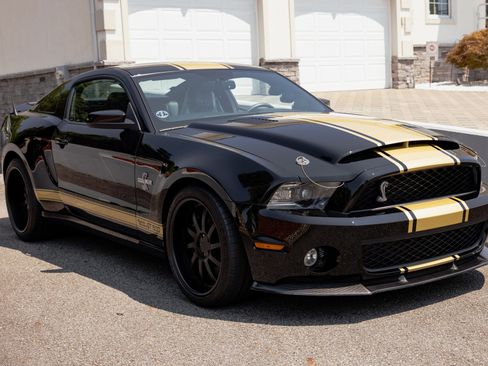Used 2012 Ford Mustang Shelby GT500 w/ SVT Performance Pkg image 20