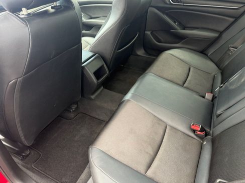 Used 2019 Honda Accord Sport image 17
