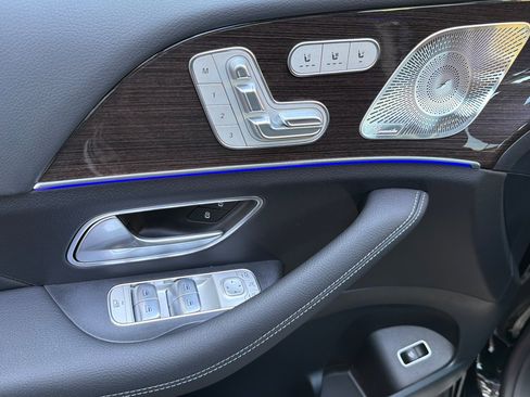 New 2026 Mercedes-Benz GLS 450 4MATIC image 10