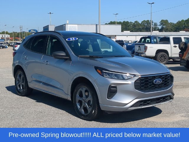 Used 2023 Ford Escape ST-Line w/ Tech Pack #1 AWD/4WD image 15